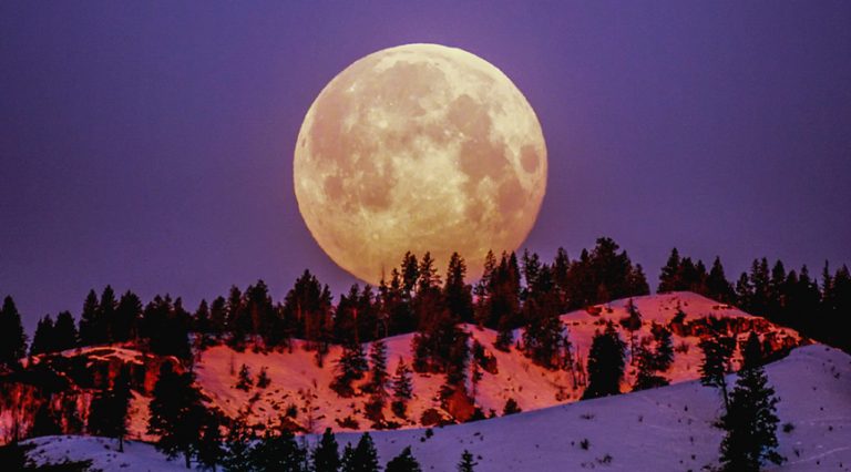 FullMoonMountain