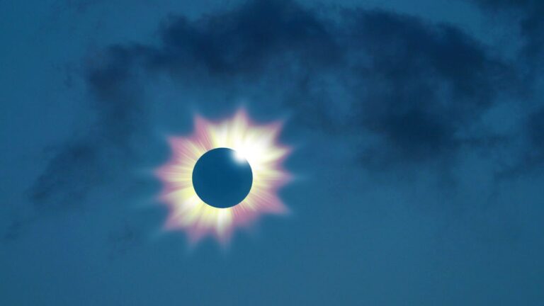 Total Solar Eclipse in Ashwini(1) Image description