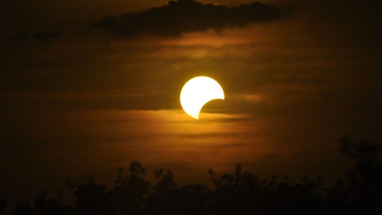 Solar Eclipse in Hasta