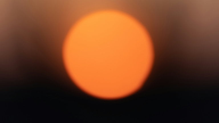 rapha-wilde-O1NNEebin98-unsplash Image description